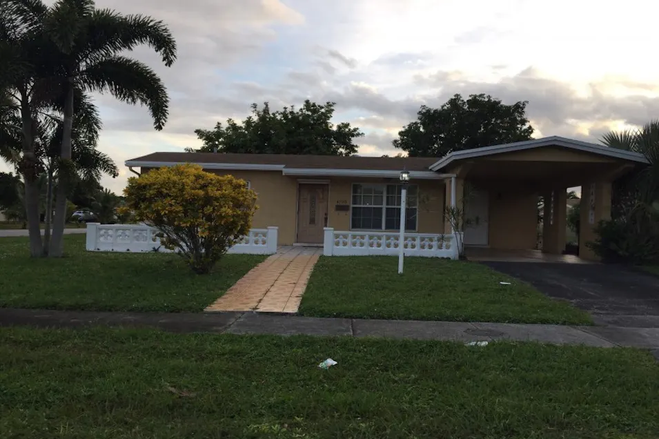 4700 NW 41st Place Lauderdale Lakes, FL 33319, Broward County
