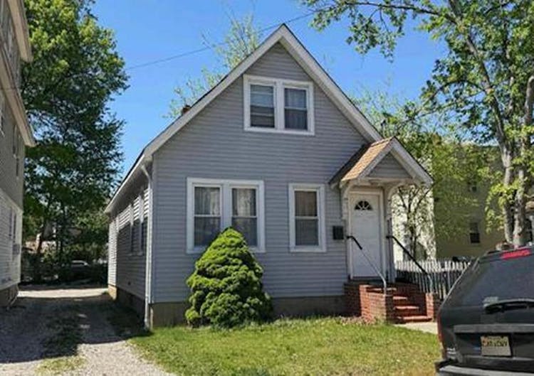 54 Thomas St Bloomfield, NJ 07003, Essex County