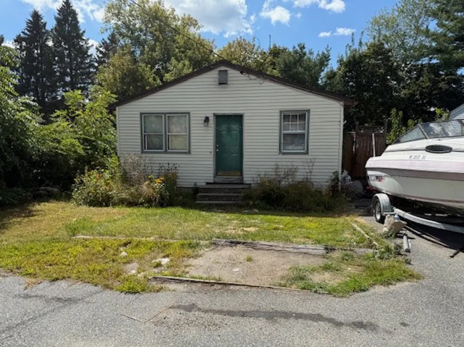 3 Quail St Cumberland, RI 02864, Providence County