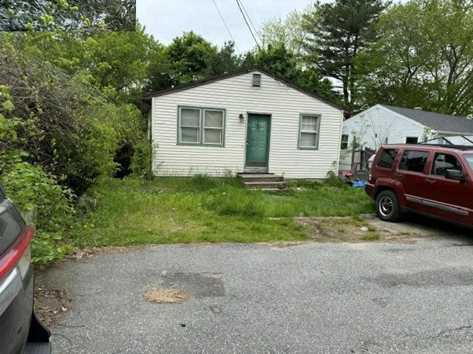 3 Quail St Cumberland, RI 02864, Providence County