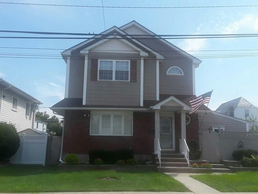 Buchanan St, Freeport, NY 11520