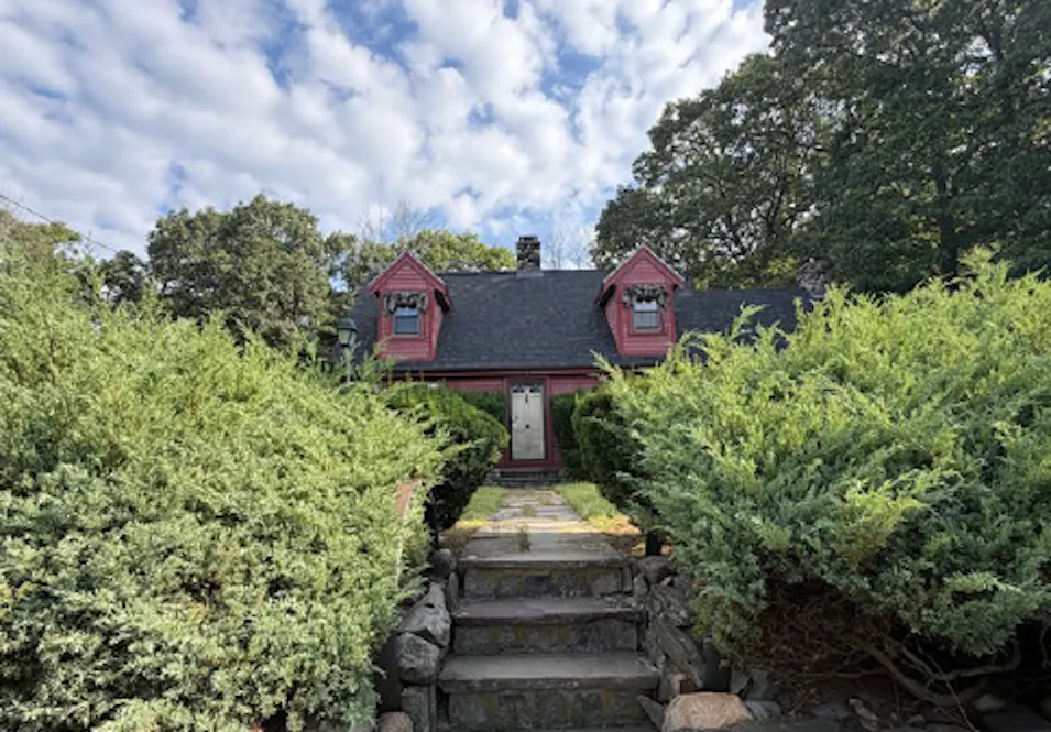 55 S St Holbrook, MA 02343, Norfolk County