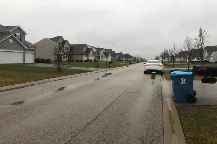 Ayres Dr, Aurora, IL 60506