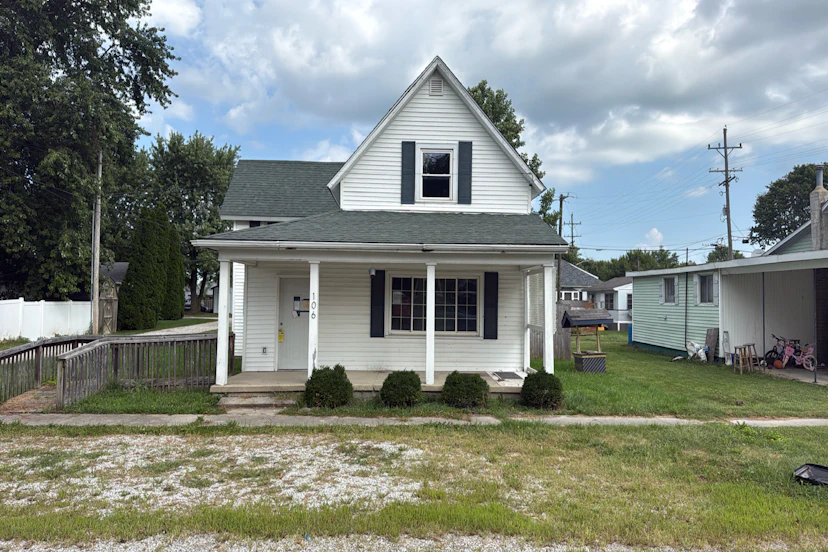 106 E 2nd St