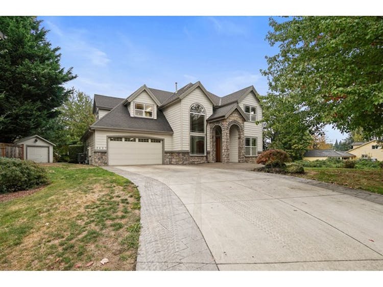 9427 NE River Pointe Circle Portland, OR 97211, Multnomah County