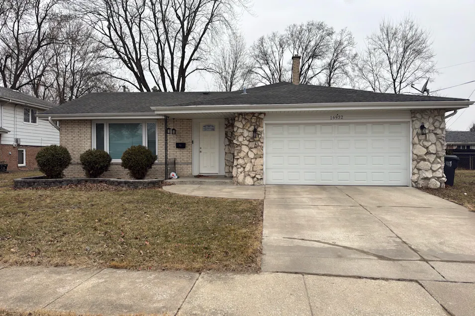 16932 Kimbark Ave South Holland, IL 60473, Cook County