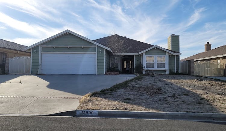 13890 Evergreen Lane Victorville, CA 92395, San Bernardino County