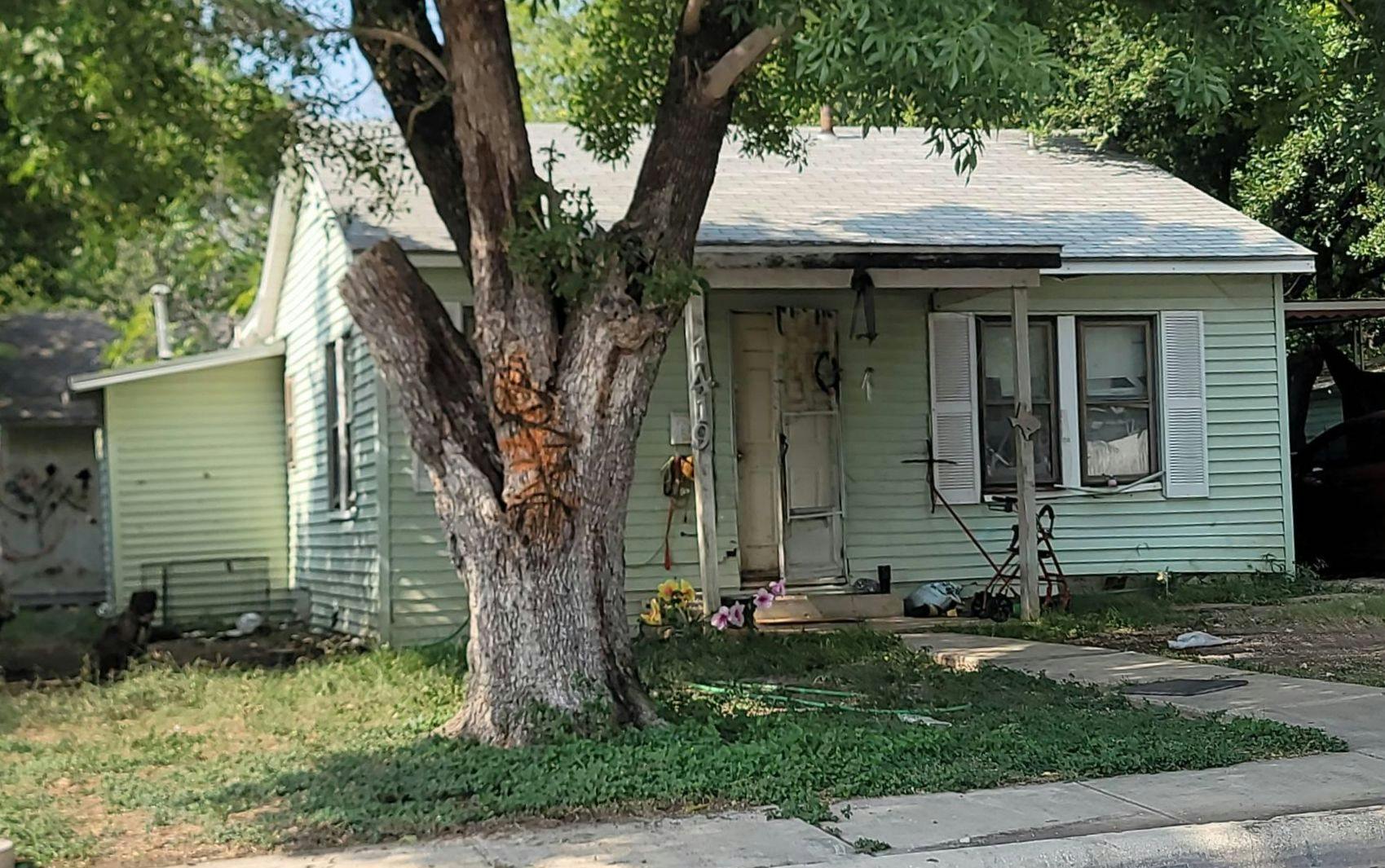 Hermosa Dr, San Antonio, TX 78201