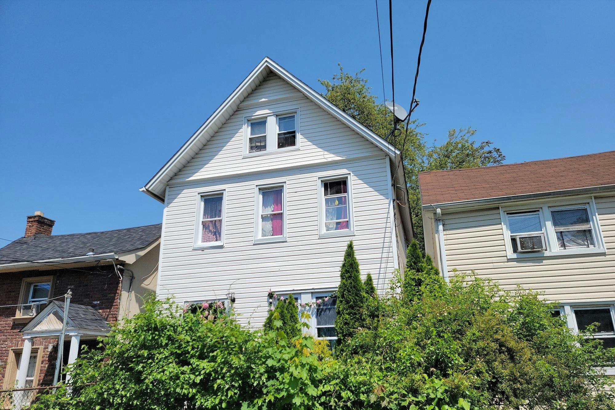 Barker St, Staten Island, NY 10310 #1