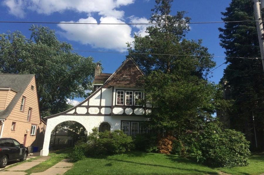 1st Ave, Broomall, PA 19008