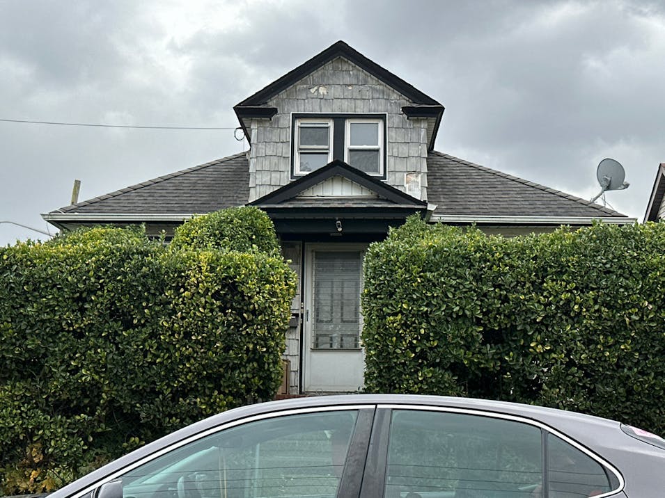 16 Elizabeth Ave Hempstead, NY 11550, Nassau County