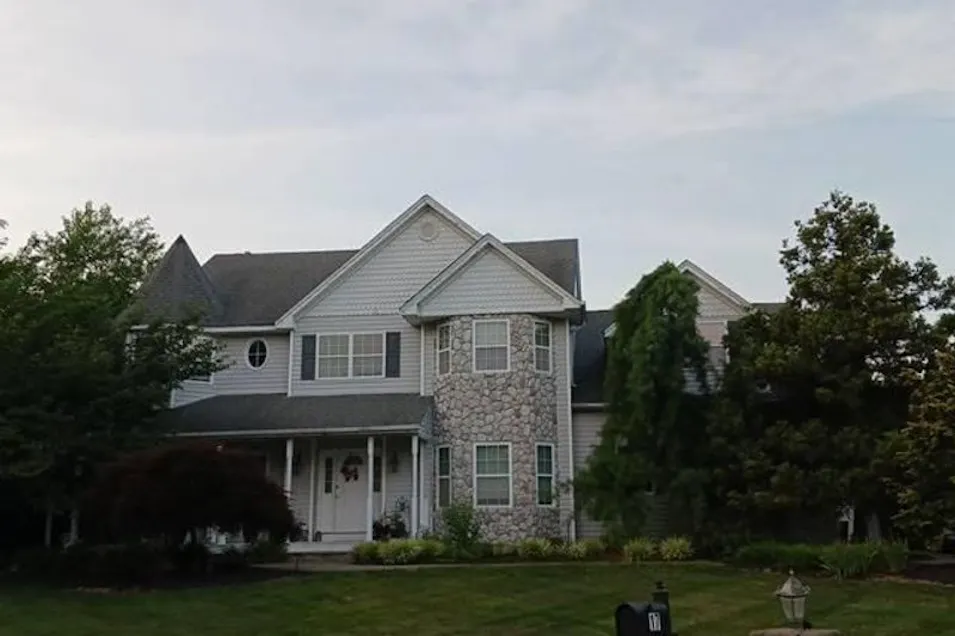 17 Cypress Ct Miller Place, NY 11764, Suffolk County
