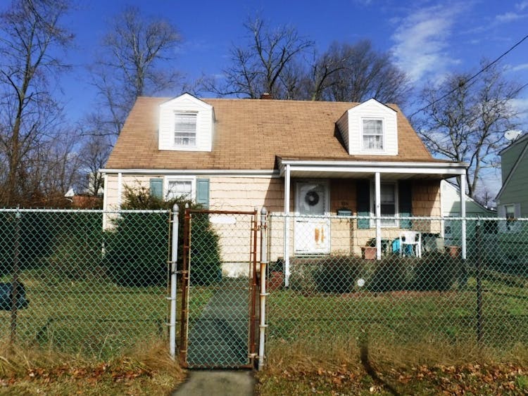 396 Thomas St, Perth Amboy, NJ, 08861, USA