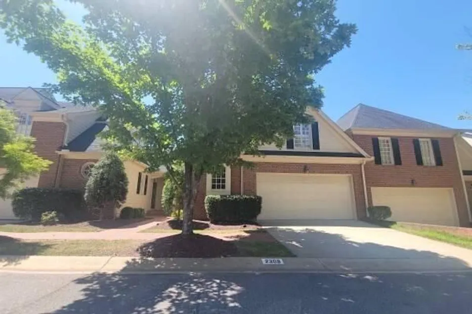 2309 Elmsford Way Raleigh, NC 27608, Wake County
