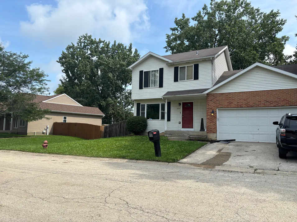 3721 Willow Crest Dr Zion, IL 60099, Lake County