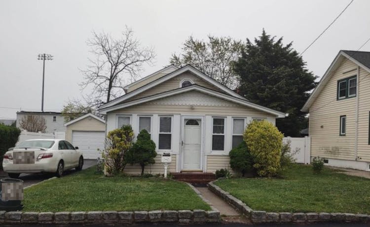 234 Travis Street Lindenhurst, NY 11757, Suffolk County