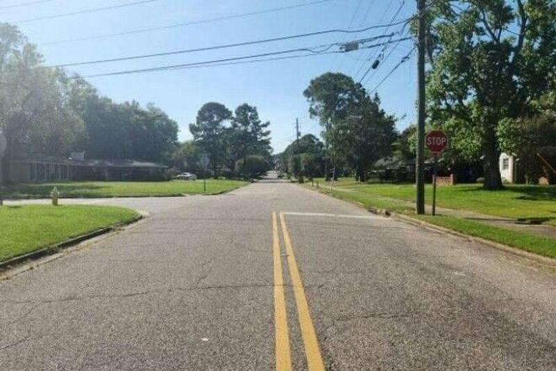 Fernway Dr, Montgomery, AL 36111