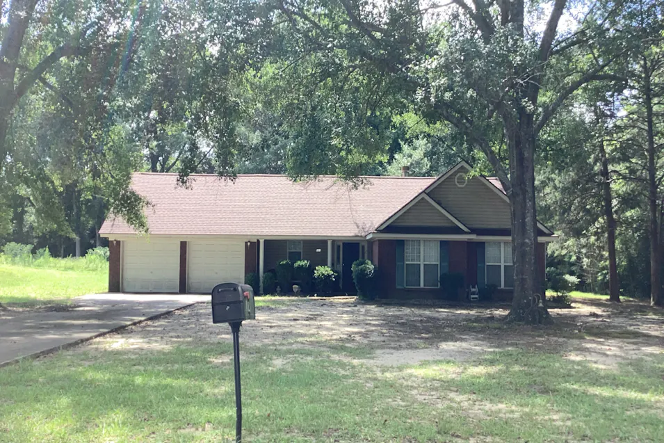 881 Jackson Street Elmore, AL 36025, Elmore County