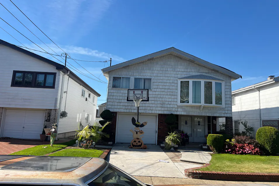 160-14 86Th St Howard Beach, NY 11414, Queens County