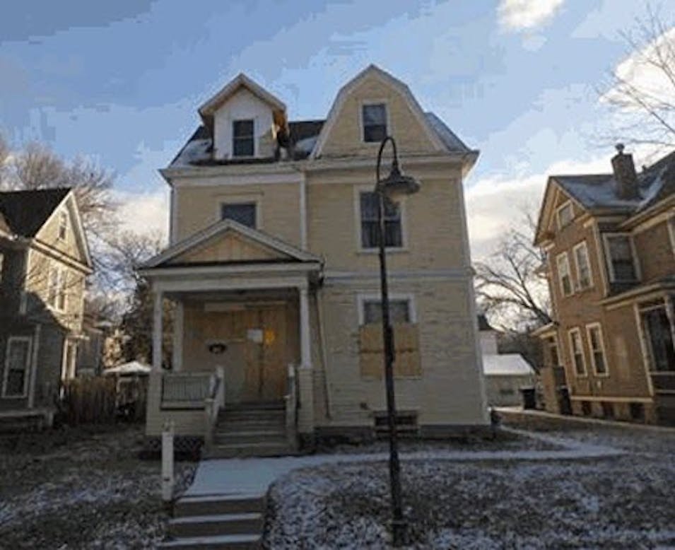 933 17th St Rock Island, IL 61201, Rock Island County