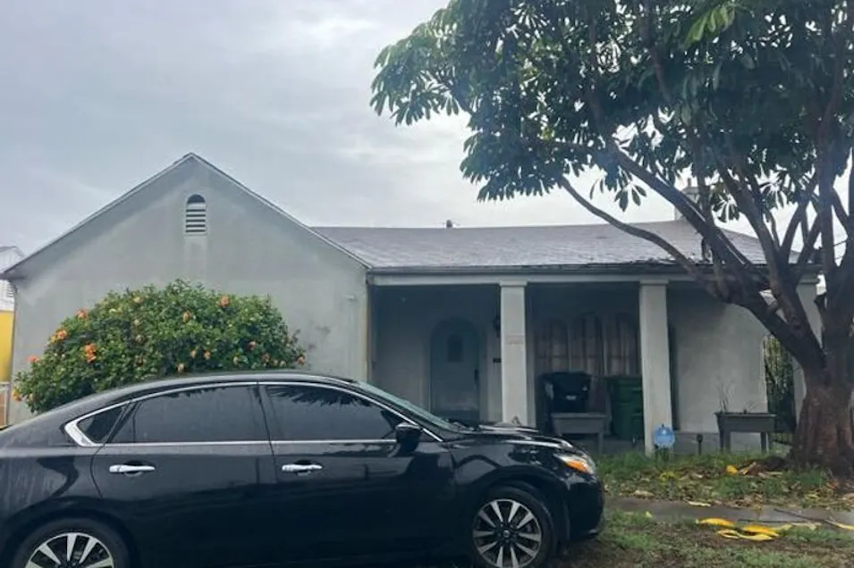 3415 West 76th Streeet Los Angeles, CA 90043, Los Angeles County