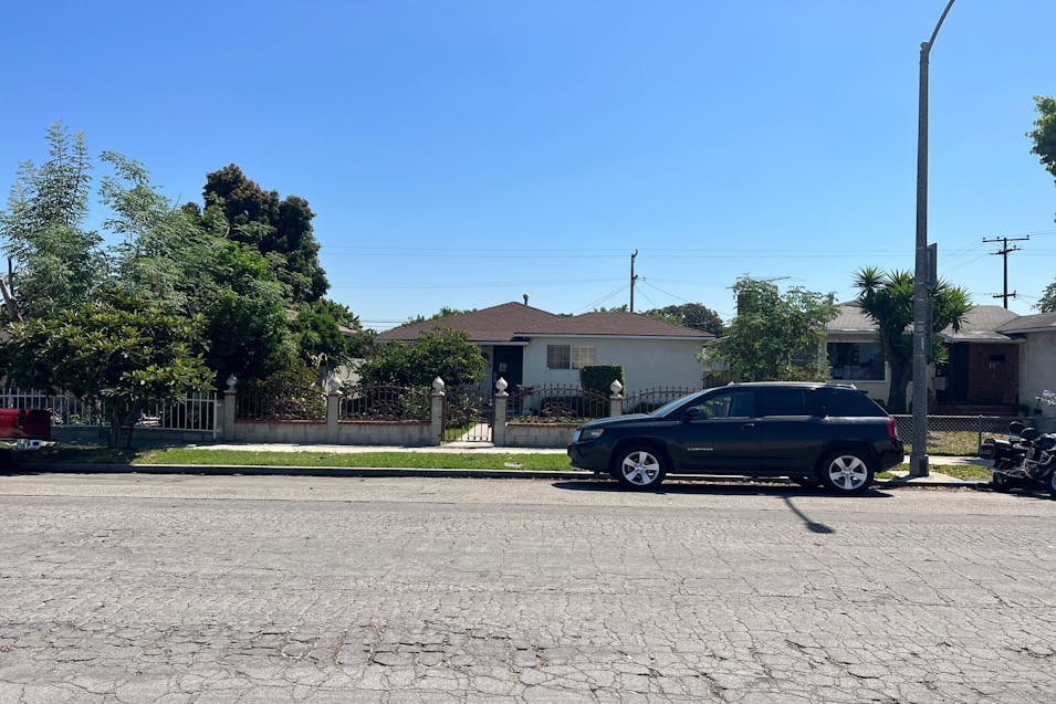 2514 Adriatic Avenue Long Beach, CA 90810, Los Angeles County