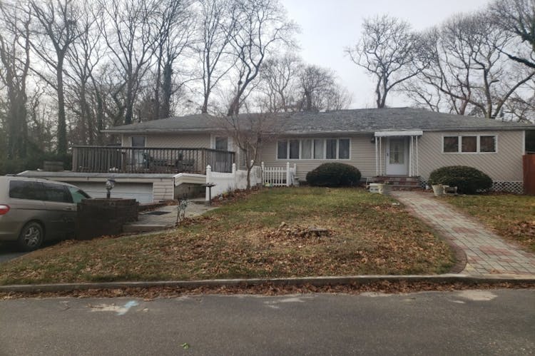 52 March Court Selden, NY 11784, Suffolk County