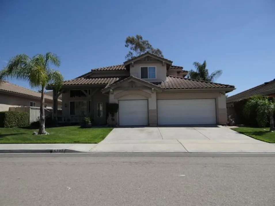 5727 Dartmoor Circle Oceanside, CA 92057, San Diego County