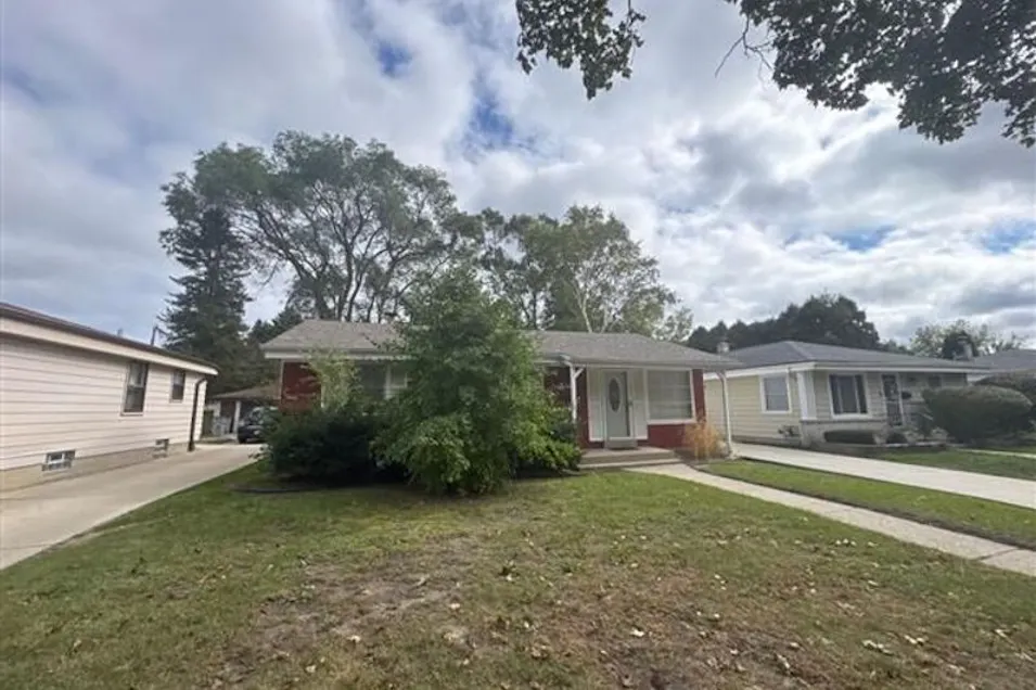 6708 N 51st St Milwaukee, WI 53223, Milwaukee County