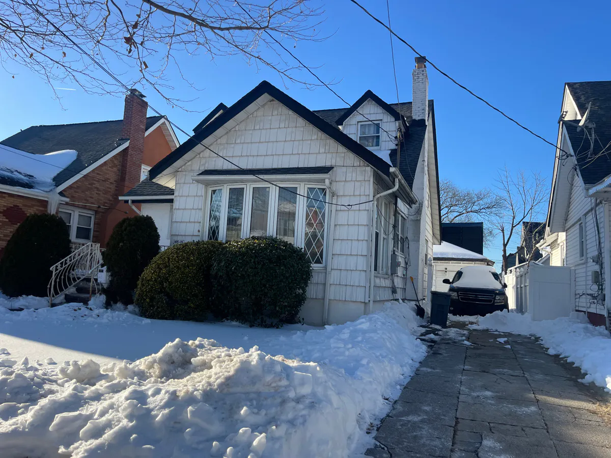 Hilburn Ave, Saint Albans, NY 11412 #1