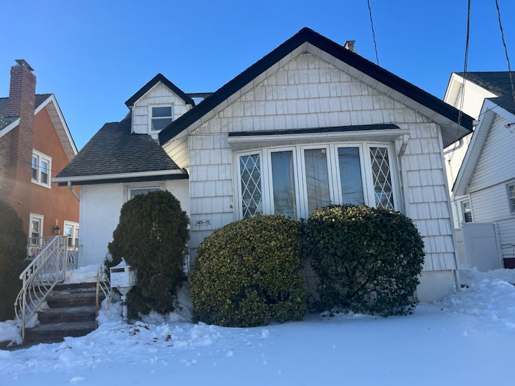 185-15 Hilburn Avenue Saint Albans, NY 11412, Queens County