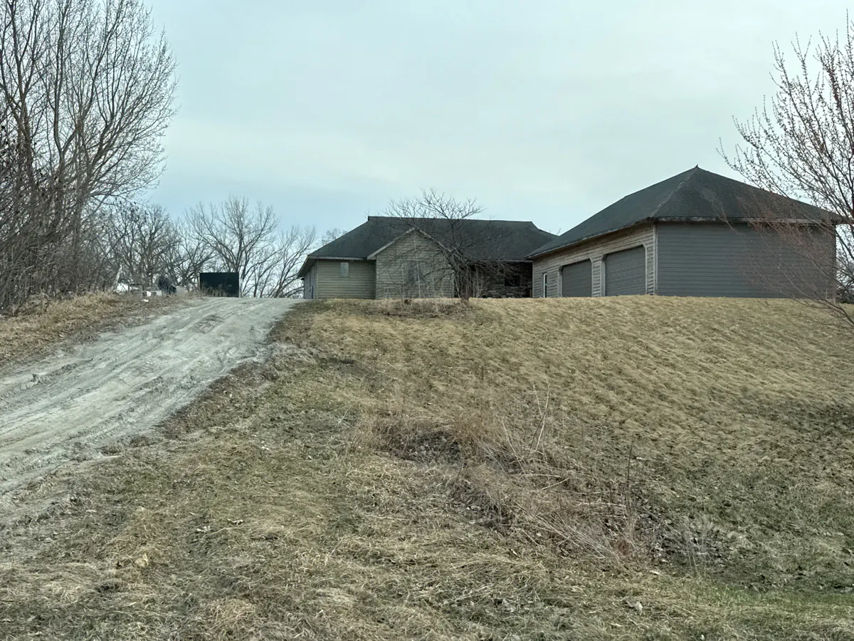 Shelby Ct, Waterville, MN 56096 #1
