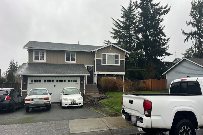 1747 211th Way Ne