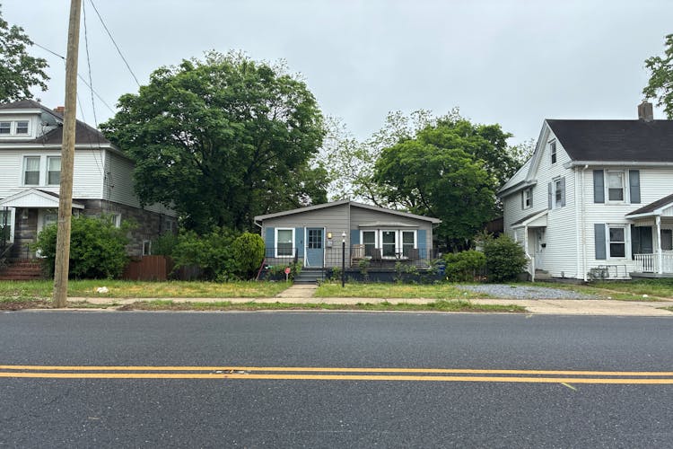 817 E Main St Millville, NJ 08332, Cumberland County