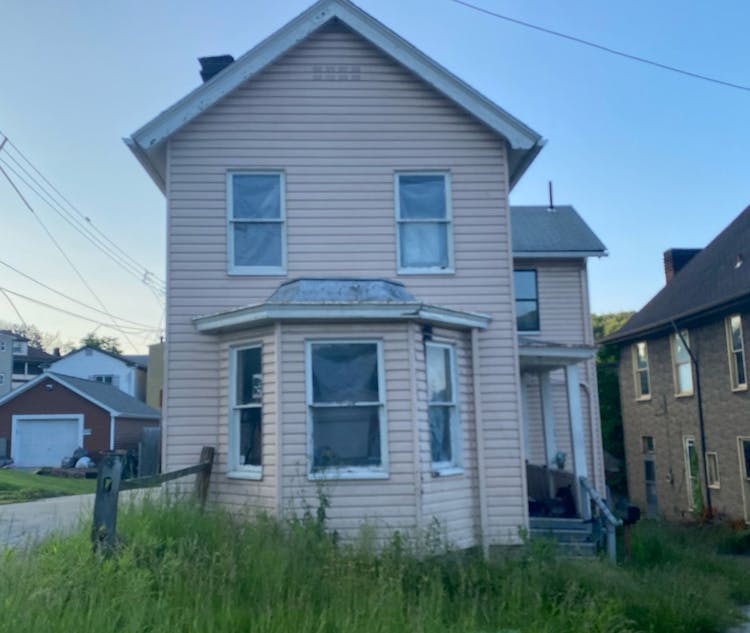608 George St Wilmerding, PA 15148, Allegheny County