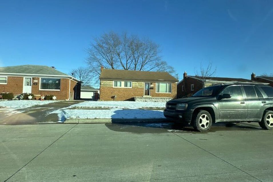 24564 Johnston Ave Eastpointe, MI 48021, Macomb County