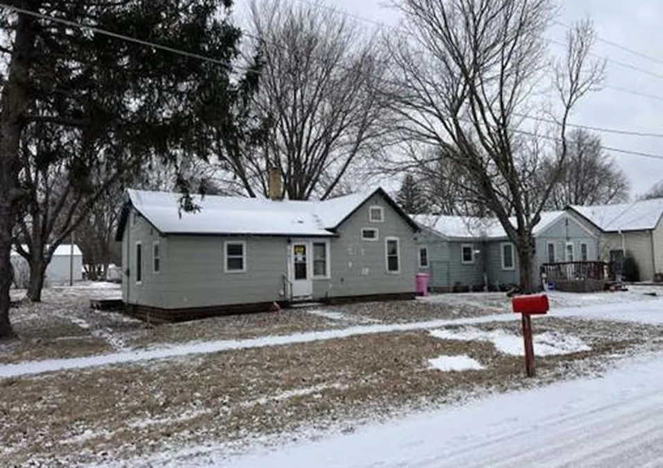 501 Rice St N Kasota, MN 56050, Le Sueur County