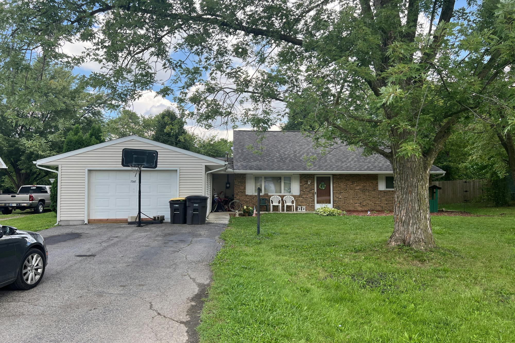 Baer Rd, Fort Wayne, IN 46809