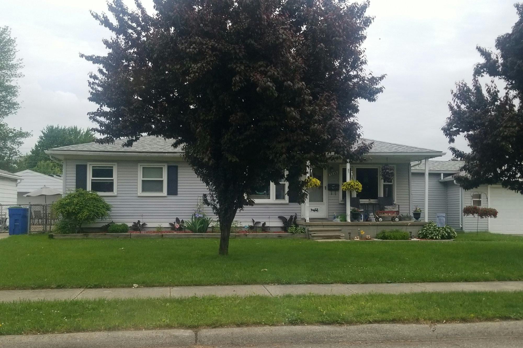 Anna Ave, Warren, MI 48092
