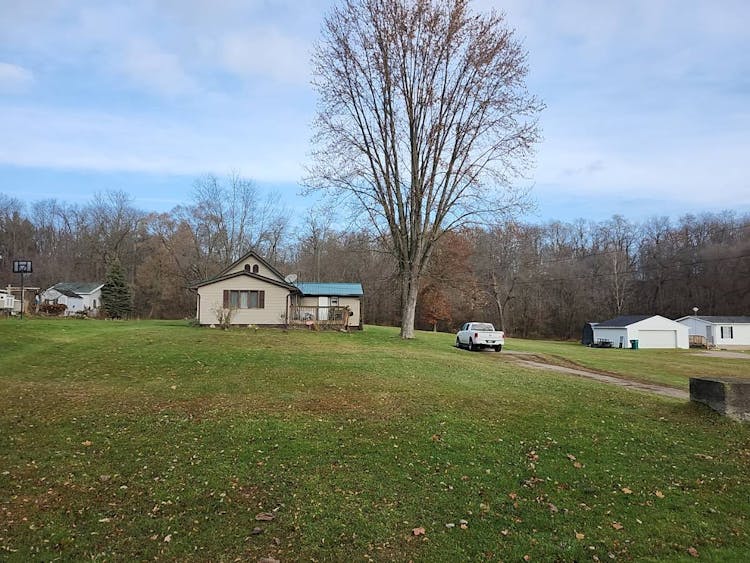 1338 Yeomans St Ionia, MI 48846, Ionia County