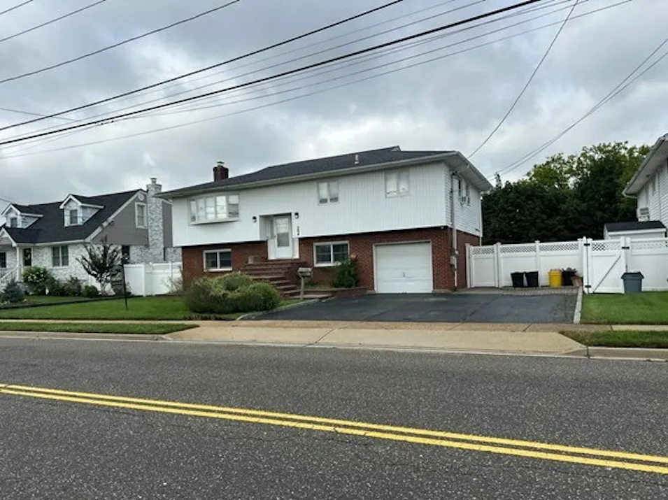 264 Forest Ave Massapequa, NY 11758, Nassau County