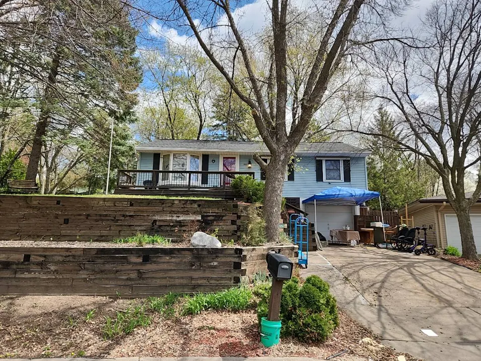 1072 Hackmann Cir NE Fridley, MN 55432, Anoka County