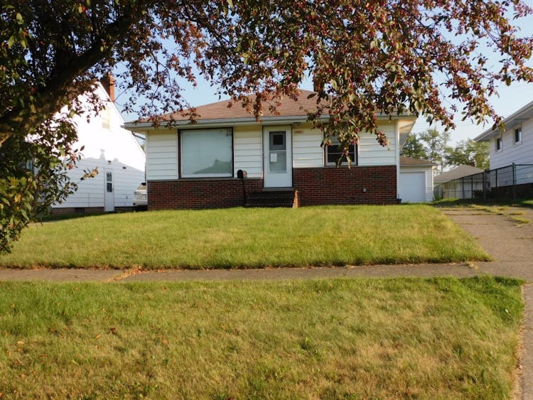 12600 Eastwood Blvd, Garfield Heights, OH, 44125, USA