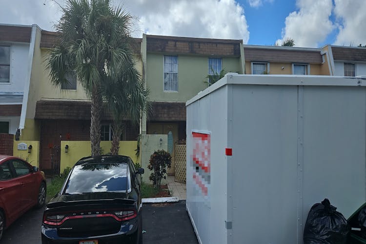 7318 75th St Tamarac, FL 33321, Broward County