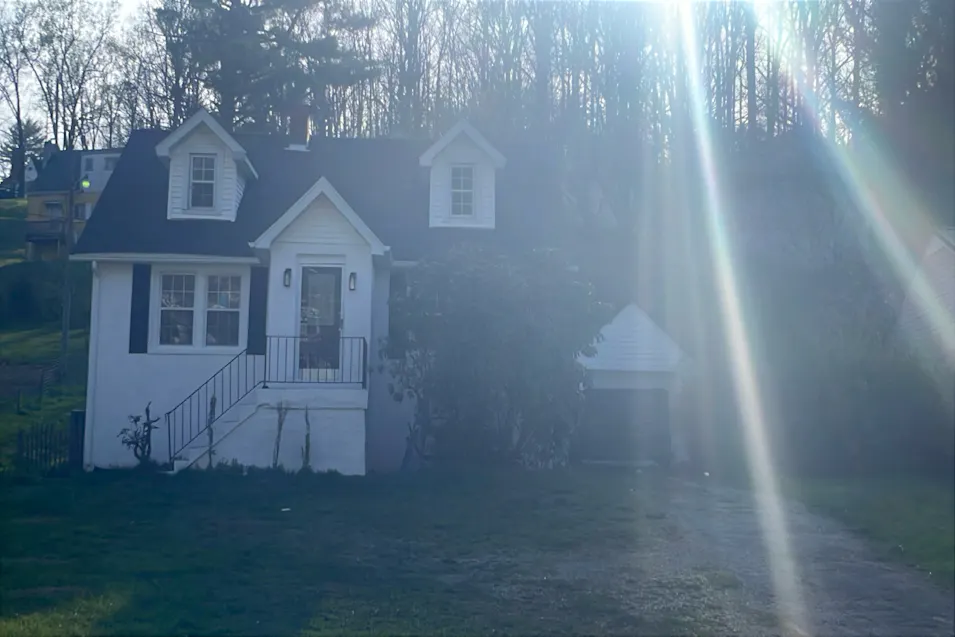 2606 Grassy Branch Rd Bluefield, WV 24701, Mercer County