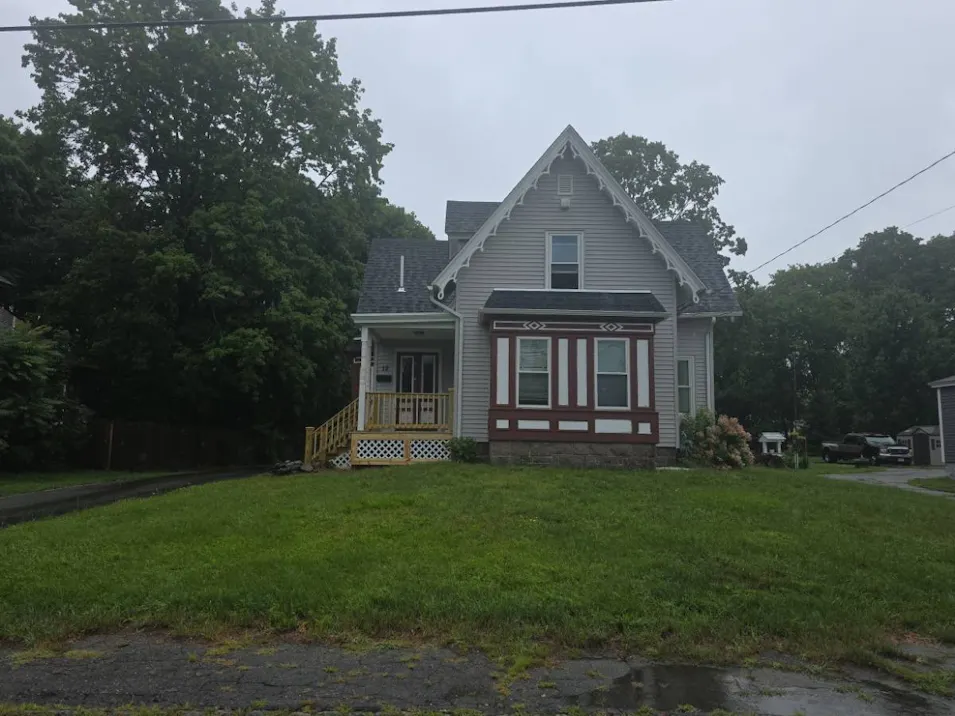 12madison St Taunton, MA 02780, Bristol County