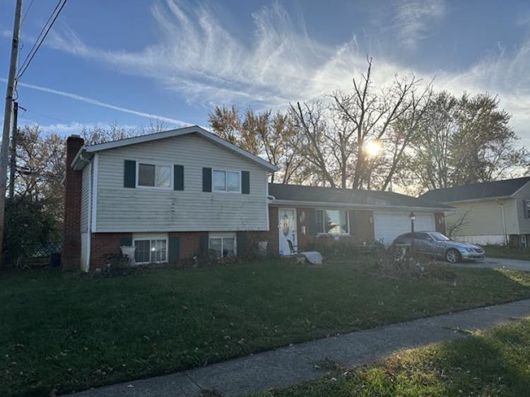 3461 Dillward Dr Columbus, OH 43219, Franklin County