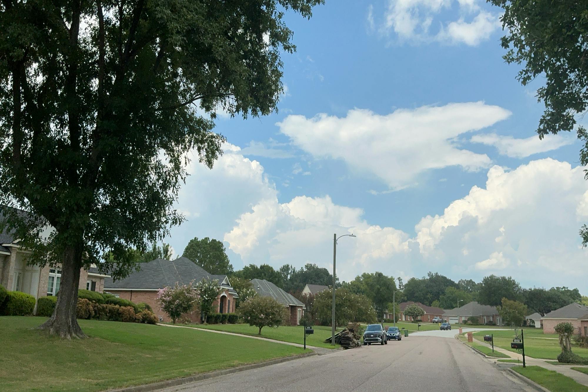 Laurelwood Ln, Montgomery, AL 36117