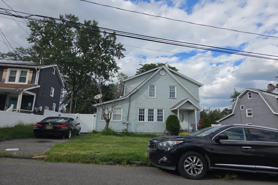 32 Meinzer St Avenel, NJ 07001, Middlesex County