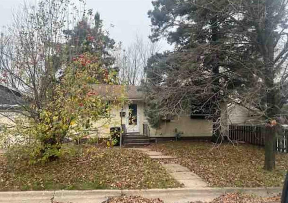 97 Vermillion Dr Virginia, MN 55792, St. Louis County